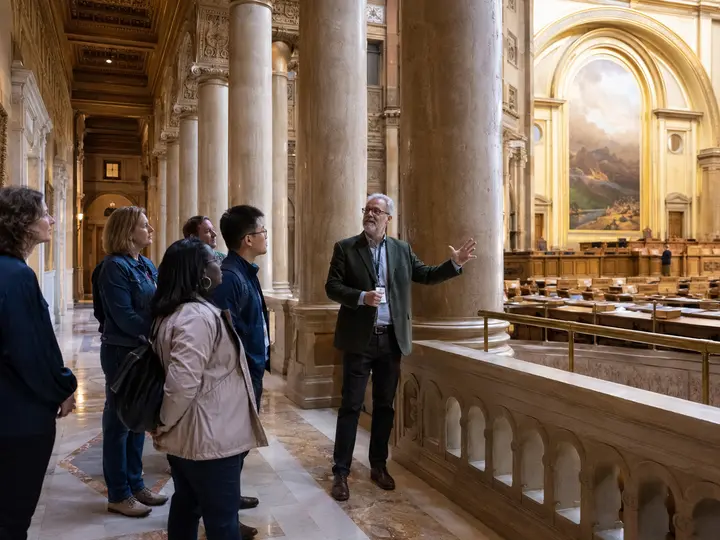 Tour a Government Building experience
