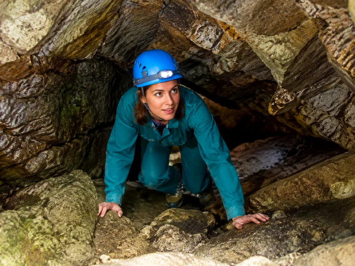 Explore a Cave experience